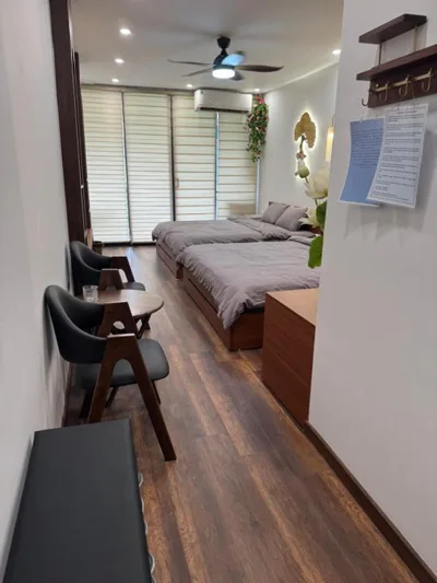 One-Bedroom Apartment with City View — Happy Home 2 Beds Ancient street View Balcony